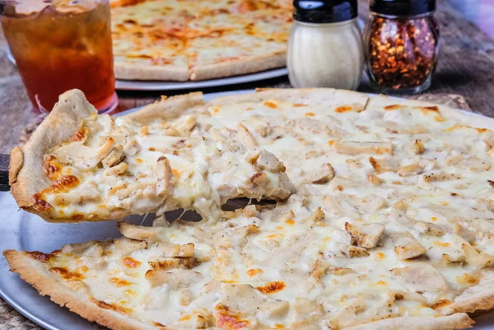 Chicken Alfredo Pizza 1